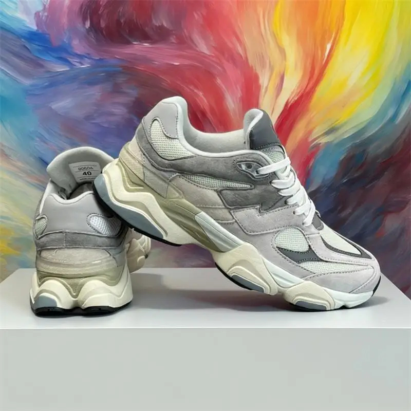 Streetwear Brand Shoes - รองเท้ากีฬาลำลองแบบยูนิเซ็กซ์ 2026 รุ่นใหม่: แบรนด์สตรีทแวร์ สำหรับคู่รัก ระบายอากาศได้ดี