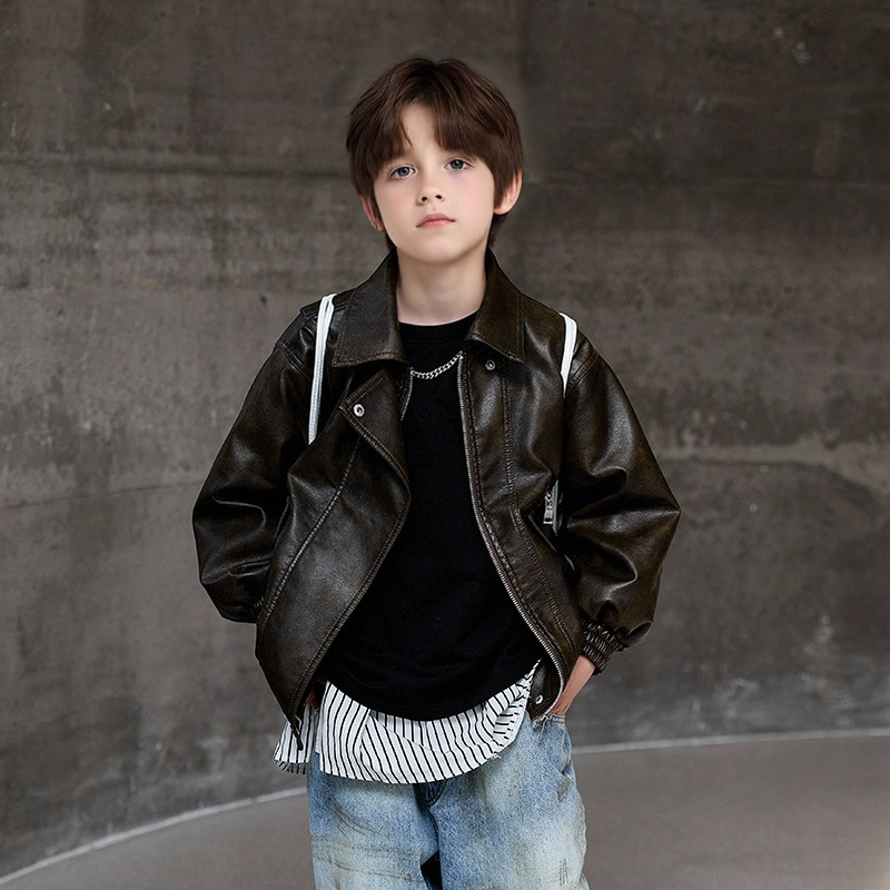 เสื้อโค้ทกันน้ำกันลมสีเขียวเข้ - Streetwear Brand Designs บทวิจารณ์และราคา