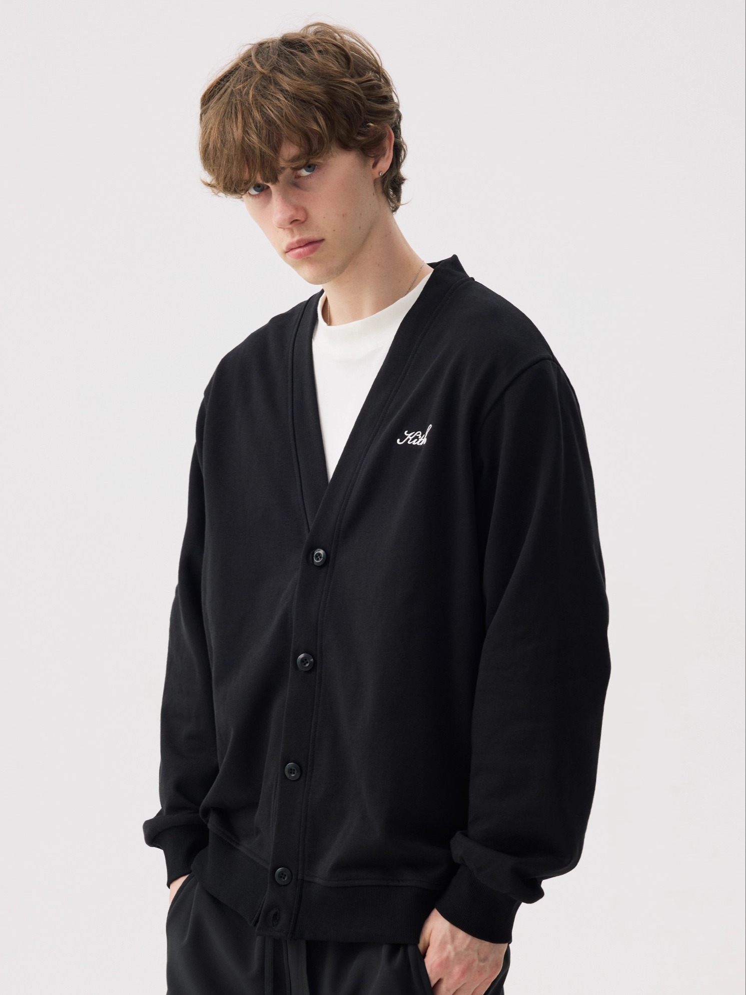 KITH เสื้อคาร์ดิแกนถักคอวีแบบต - Kith Sweater Knit บทวิจารณ์และราคา