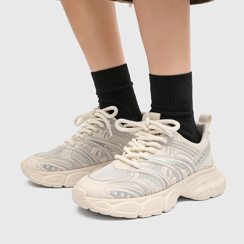 Niche แบรนด์ฤดูใบไม้ผลิใหม่ตาข - Streetwear Brand Shoes บทวิจารณ์และราคา