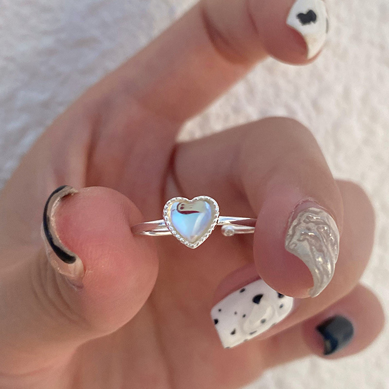 แหวนเงินแท้ 925 ประดับเพชรซิคอ - Chrome Hearts Ring บทวิจารณ์และราคา